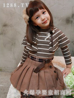 米奇兒棕色時(shí)尚套裙